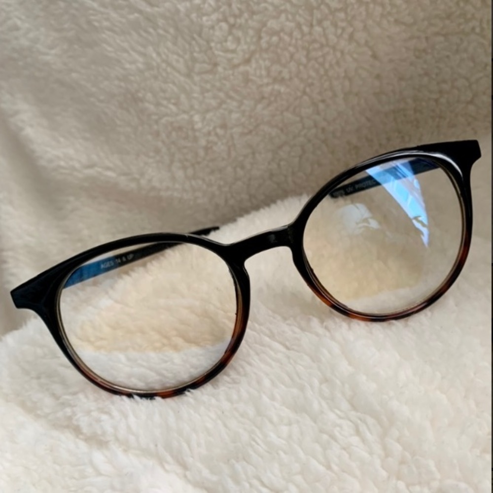 Francesca’s Monica Blue Light Blocking Glasses